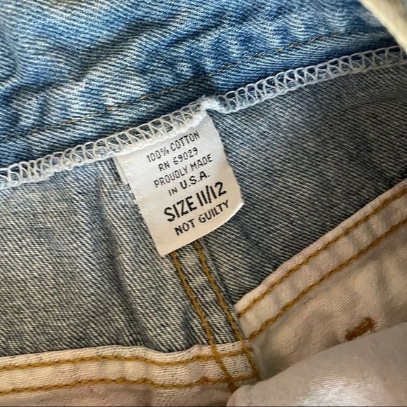 Vintage Not Guilty Red Stripe Flowers Jean Shorts - Picture 9 of 14